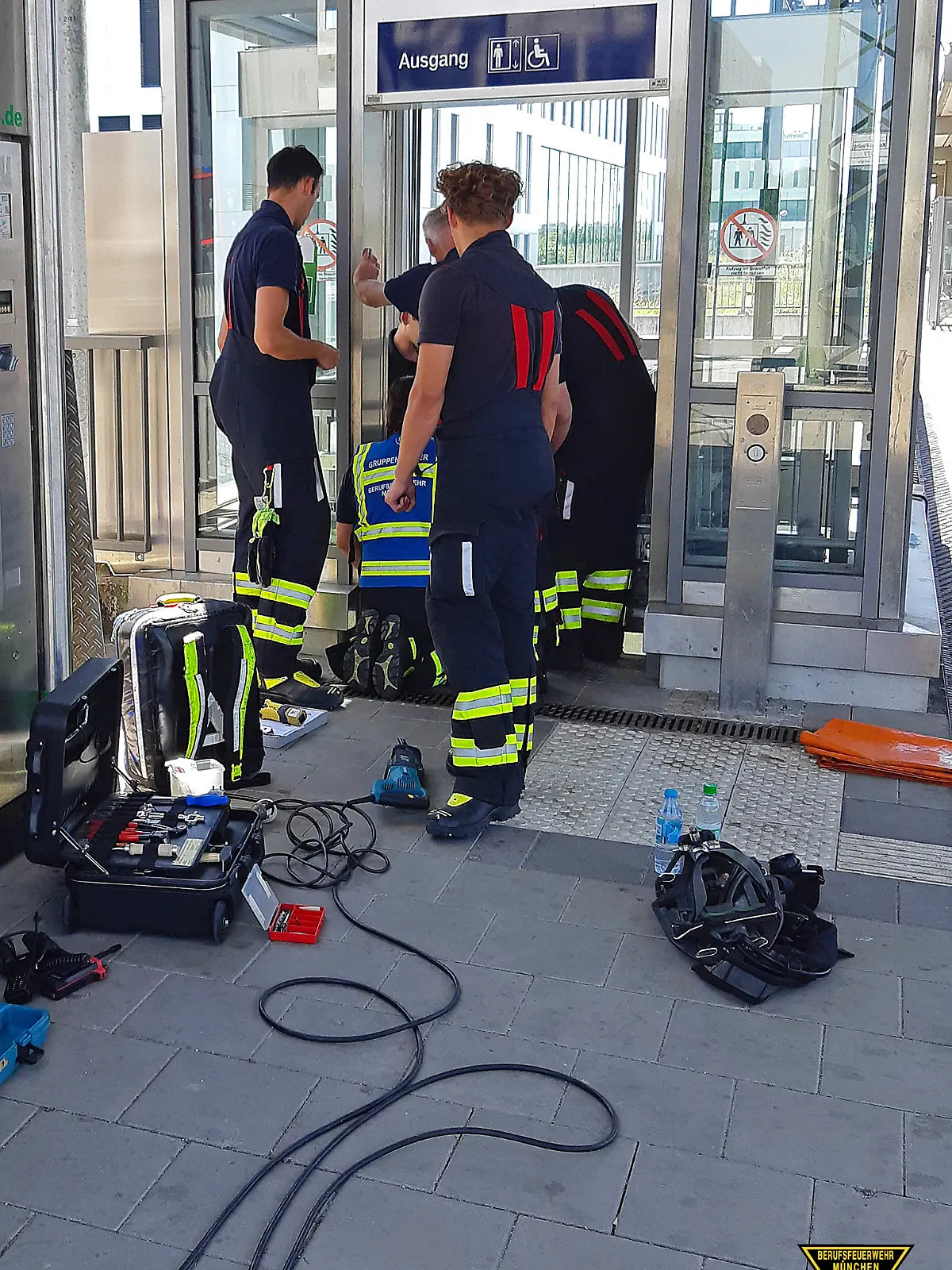 Rettung aus defektem Aufzug