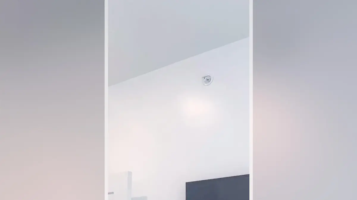 In einer Airbnb-Wohnung in Philadelphia haben zwei Frauen zehn Kameras entdeckt.