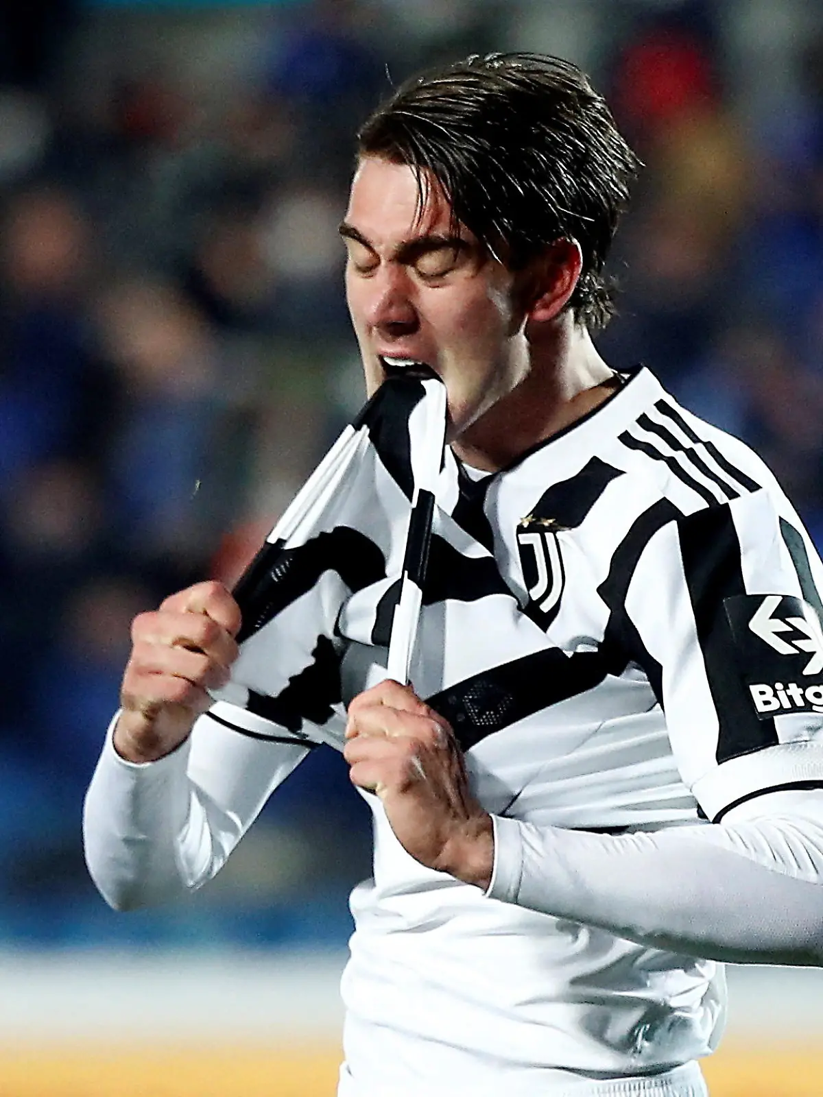 Soccer Football - Serie A - Atalanta v Juventus - Stadio Atleti Azzurri, Bergamo, Italy - February 13, 2022 Juventus' Dusan Vlahovic reacts REUTERS/Alessandro Garofalo     TPX IMAGES OF THE DAY