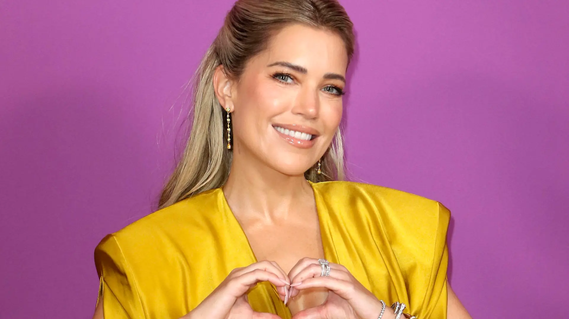 Sylvie Meis beim Juv derm Talk-Event in der Eventlocation Sturmfreie Bude. Hamburg, 09.06.2022 *** Sylvie Meis at the Juv derm Talk Event in the event location Sturmfreie Bude Hamburg, 09 06 2022 Foto:xC.xTamckex/xFuturexImage