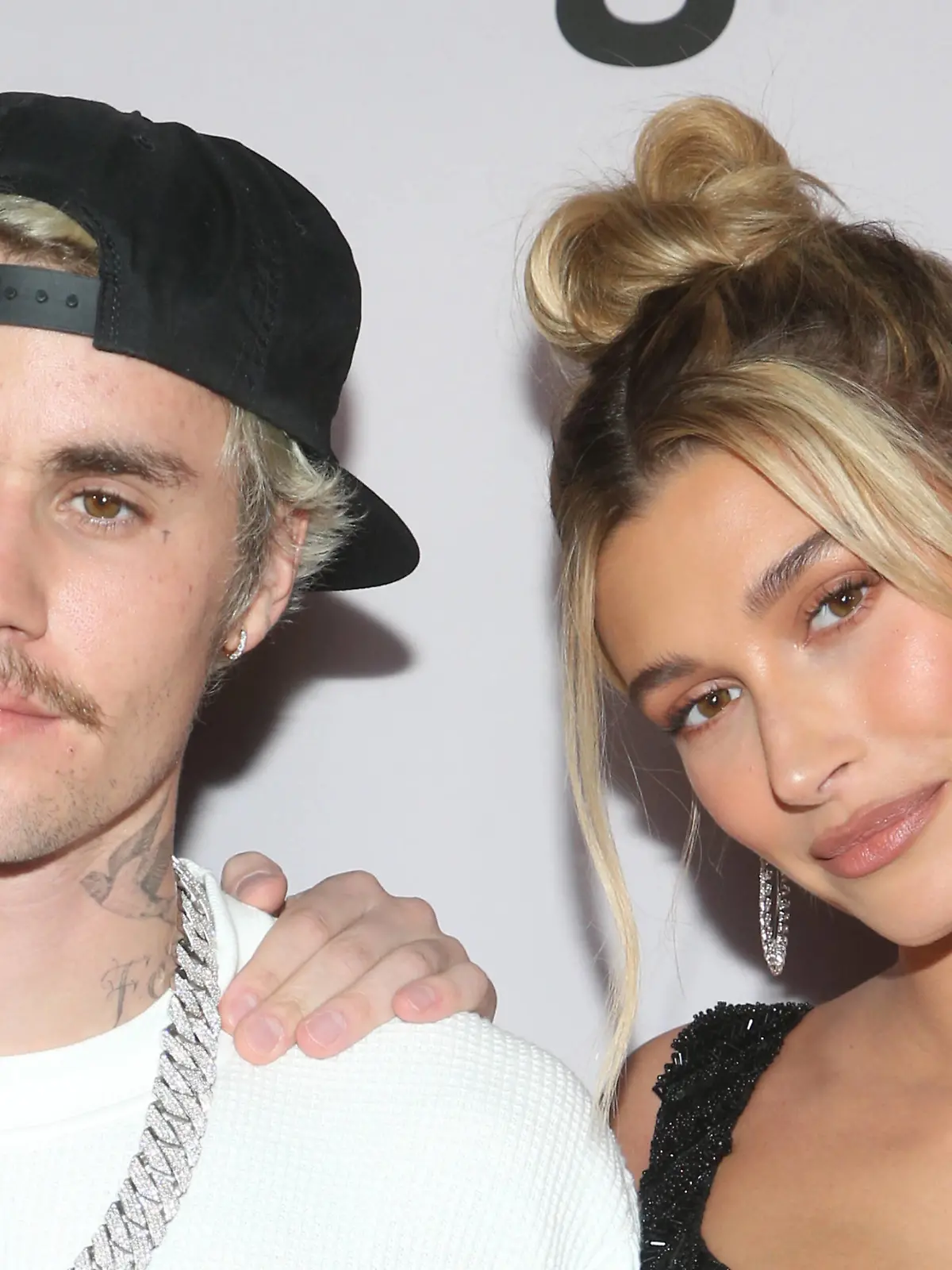 WESTWOOD, CA - JANUARY 27: Justin Bieber and Hailey Baldwin, at the Justin Bieber: Seasons Premiere at the Regency Bruin Theater in Westwood, California on January 27, 2020. PUBLICATIONxINxGERxSUIxAUTxONLY Copyright: xFayexSadoux