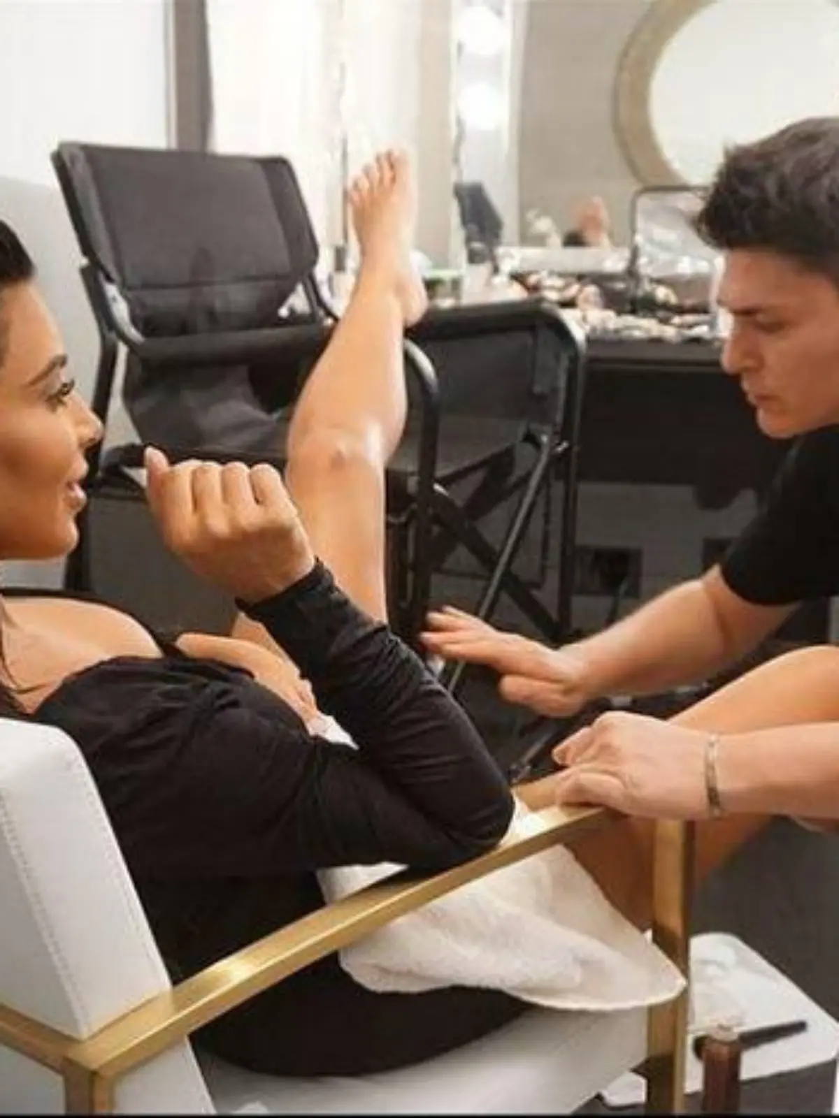 Kim Kardashian und ihr Visagist Mario Dedivanovic