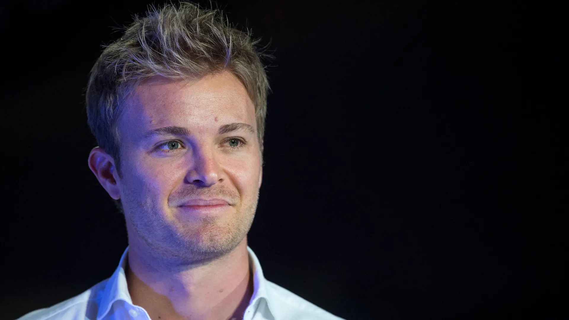 ARCHIV - Der ehemalige Formel-1-Fahrer Nico Rosberg steht am 21.08.2017 im Mercedes-Benz Museum in Stuttgart (Baden-Württemberg). Der zurückgetretene Formel-1-Weltmeister Nico Rosberg gehört künftig zum Berater-Team des Rennfahrers R. Kubica. Das bestätigte sein Sprecher Nolte am 15.09.2017 der dpa. (zu dpa-Meldung: «Zurückgetretener Weltmeister Rosberg wird Kubica-Berater» vom 15.09.2017) Foto: Sebastian Gollnow/dpa +++(c) dpa - Bildfunk+++