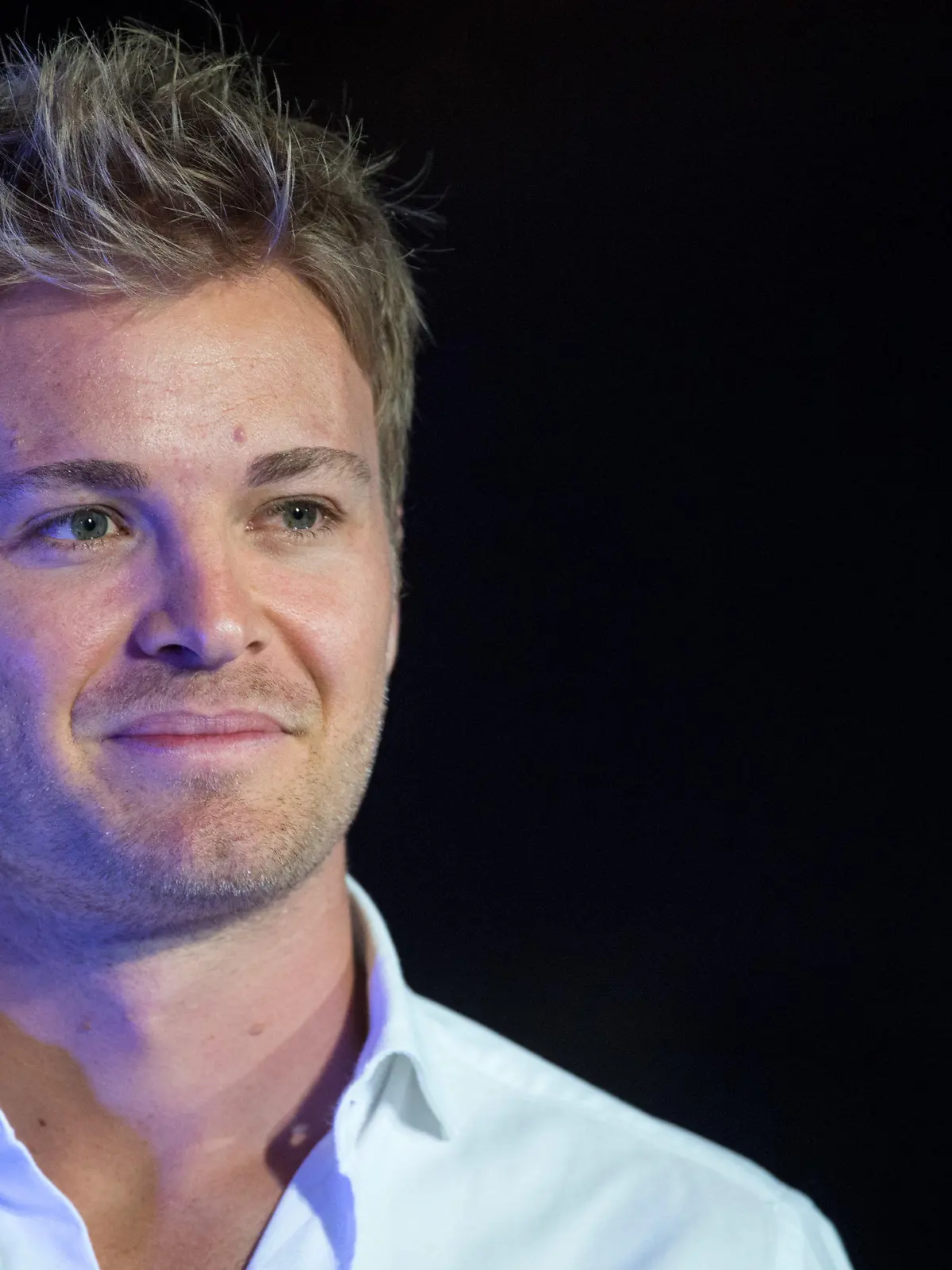 ARCHIV - Der ehemalige Formel-1-Fahrer Nico Rosberg steht am 21.08.2017 im Mercedes-Benz Museum in Stuttgart (Baden-Württemberg). Der zurückgetretene Formel-1-Weltmeister Nico Rosberg gehört künftig zum Berater-Team des Rennfahrers R. Kubica. Das bestätigte sein Sprecher Nolte am 15.09.2017 der dpa. (zu dpa-Meldung: «Zurückgetretener Weltmeister Rosberg wird Kubica-Berater» vom 15.09.2017) Foto: Sebastian Gollnow/dpa +++(c) dpa - Bildfunk+++