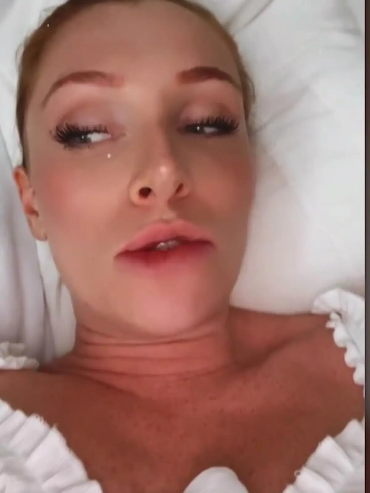 Bild zu: "Georgina Fleur hat gesündigt"