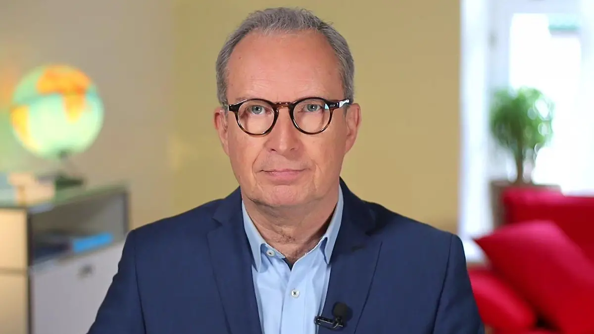 Dr. Christoph Specht schätzt die Lage im RTL-Interview ein.