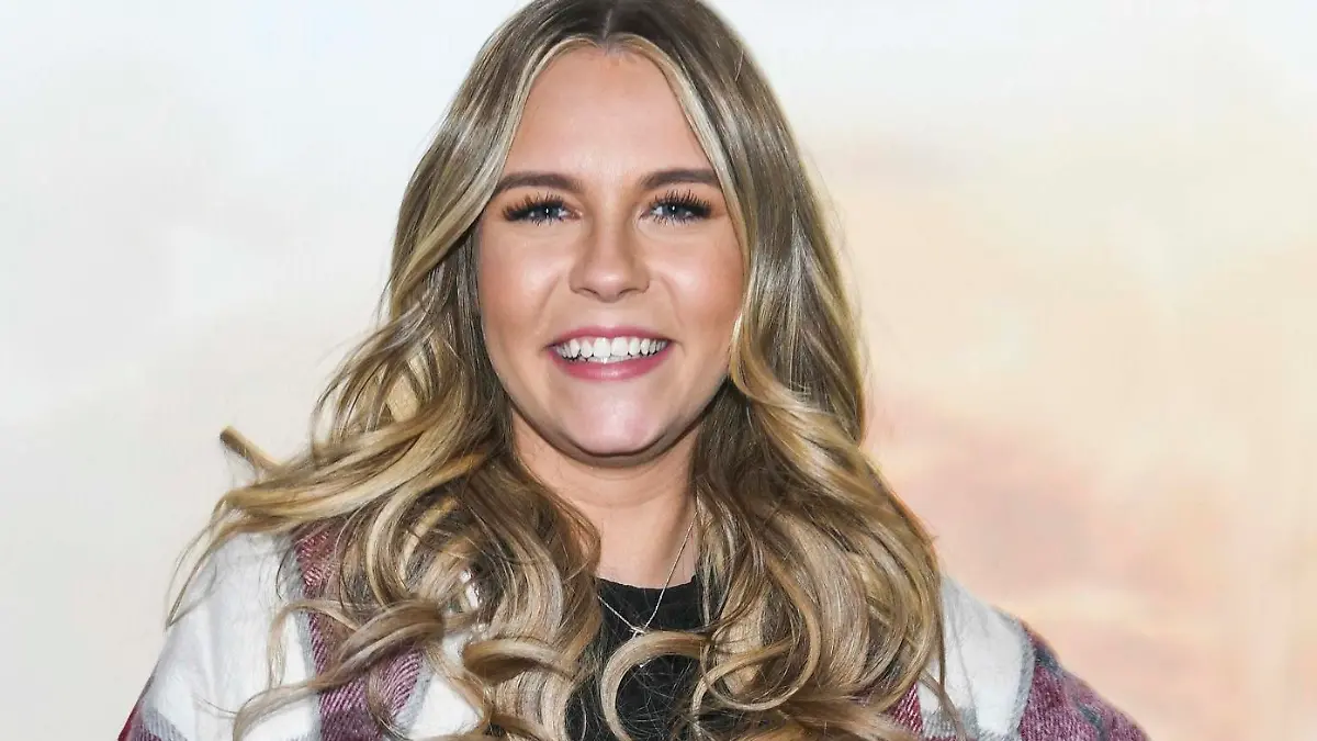 Dagi Bee gratuliert ihrem Mann liebevoll zum 3. Hochzeitstag.