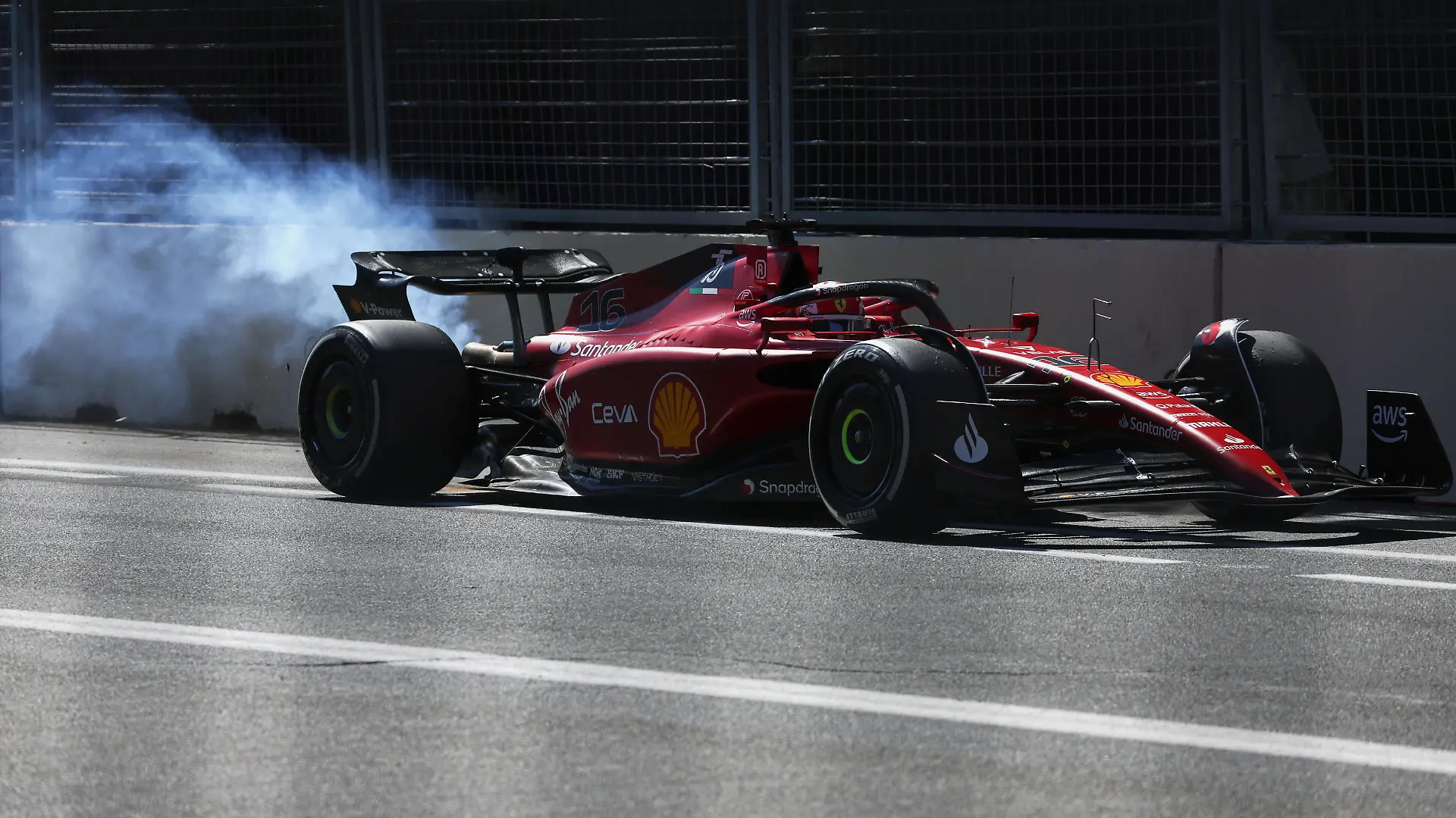 Formula 1 2022: Azerbaijan GP BAKU CITY CIRCUIT, AZERBAIJAN - JUNE 12: Charles Leclerc, Ferrari F1-75, limps back to the pit trailing smoke during the Azerbaijan GP at Baku City Circuit on Sunday June 12, 2022 in Baku, Azerbaijan. Photo by Glenn Dunbar / LAT Images Images PUBLICATIONxINxGERxSUIxAUTxHUNxONLY GP2208_124034177A5720