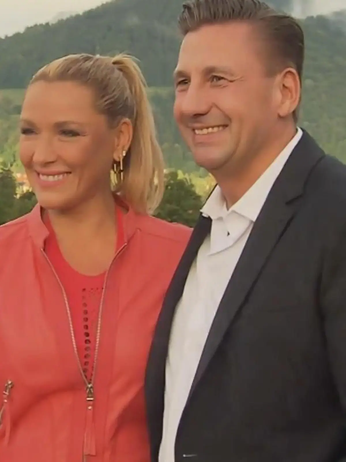 Bild zu: "Simone Mecky-Ballack wieder happy mit ihrem Mann"