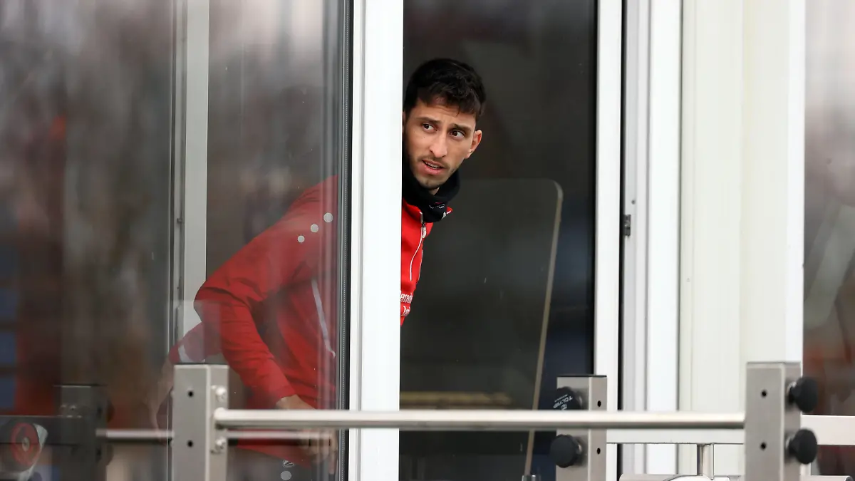 26.02.22 VfB Stuttgart Training Deutschland, Stuttgart, 26.02.2022, Fussball, Bundesliga, VfB Stuttgart Training: Atakan Karazor. *** 26 02 22 VfB Stuttgart training Germany, Stuttgart, 26 02 2022, football, Bundesliga, VfB Stuttgart training Atakan Karazor