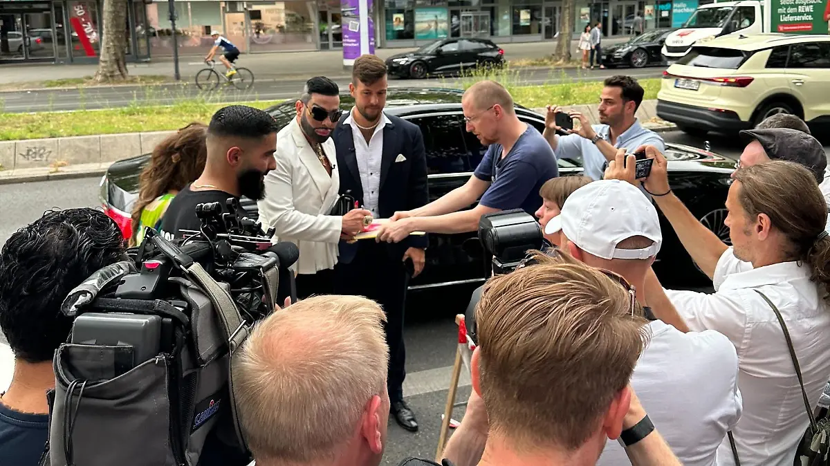 Harald Glööcker und Marc-Eric Lehmann zusammen auf dem roten Teppich - zum ersten Mal