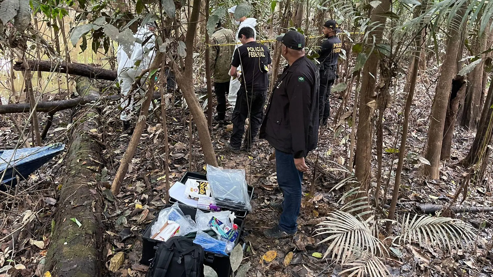 12.06.2022, Brasilien, Amazonas: Auf diesem von der brasilianischen Polizei zur Verfügung gestellten Bild ist der Einsatz nach dem Verschwinden eines brasilianischen Indigenen-Experten und eines britischen Journalisten am Itaquaí-Fluss tief im Amazonasgebiet zu sehen. Eine Woche nach ihrem Verschwinden sind persönliche Gegenstände der beiden gefunden worden. Foto: ---/Policia Federal Brasil/dpa - ACHTUNG: Nur zur redaktionellen Verwendung und nur mit vollständiger Nennung des vorstehenden Credits +++ dpa-Bildfunk +++