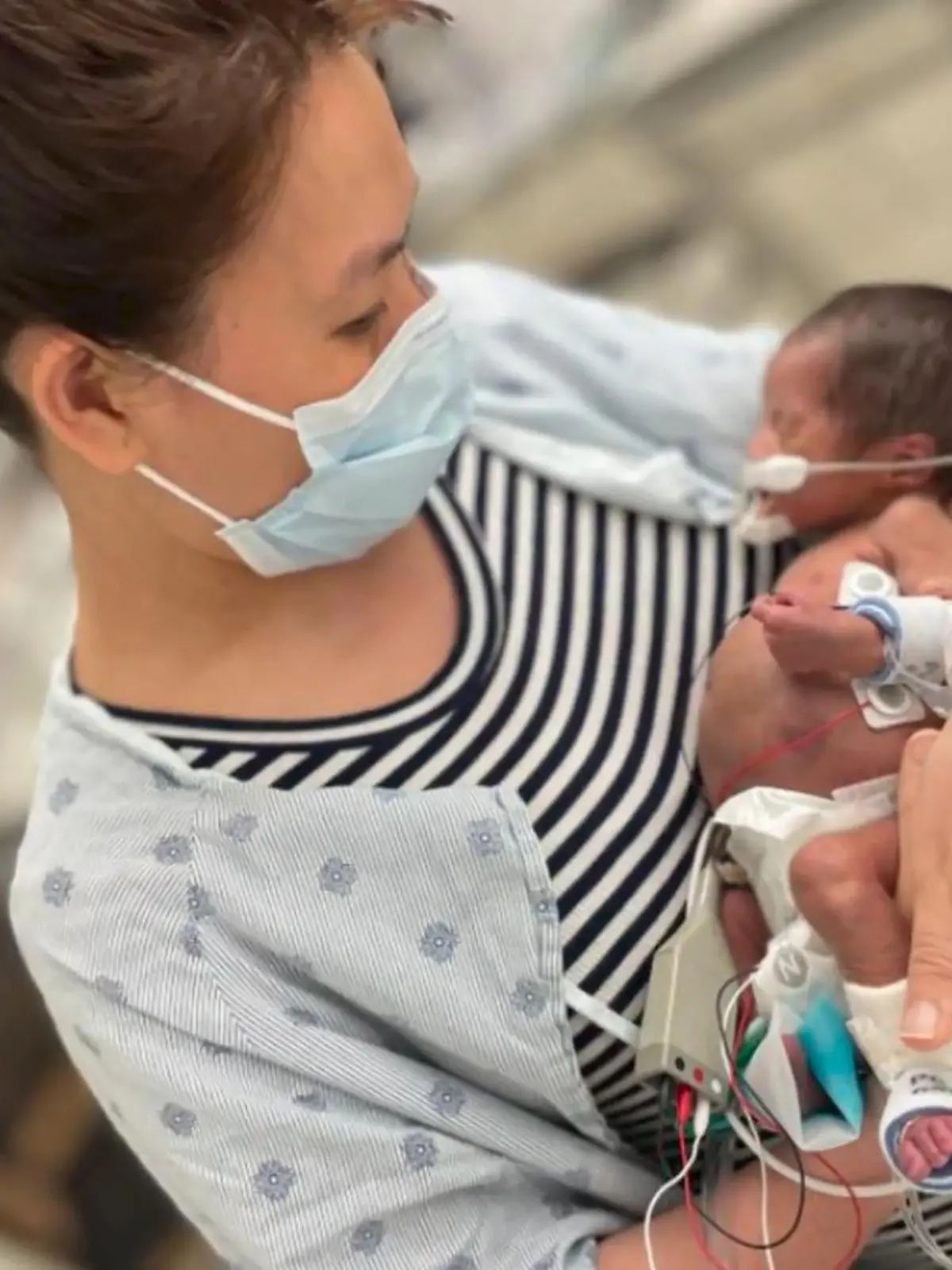 Bild zu: "Baby besiegt seltene Krankheit"