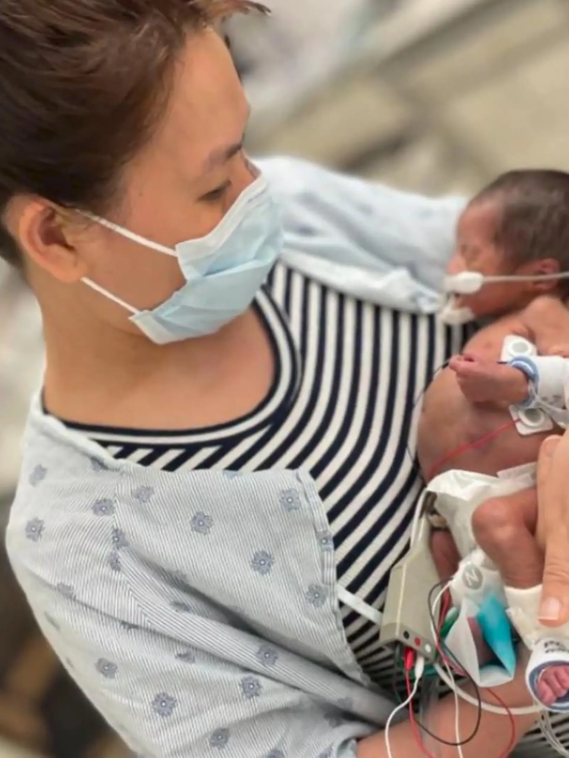 Bild zu: "Baby besiegt seltene Krankheit"