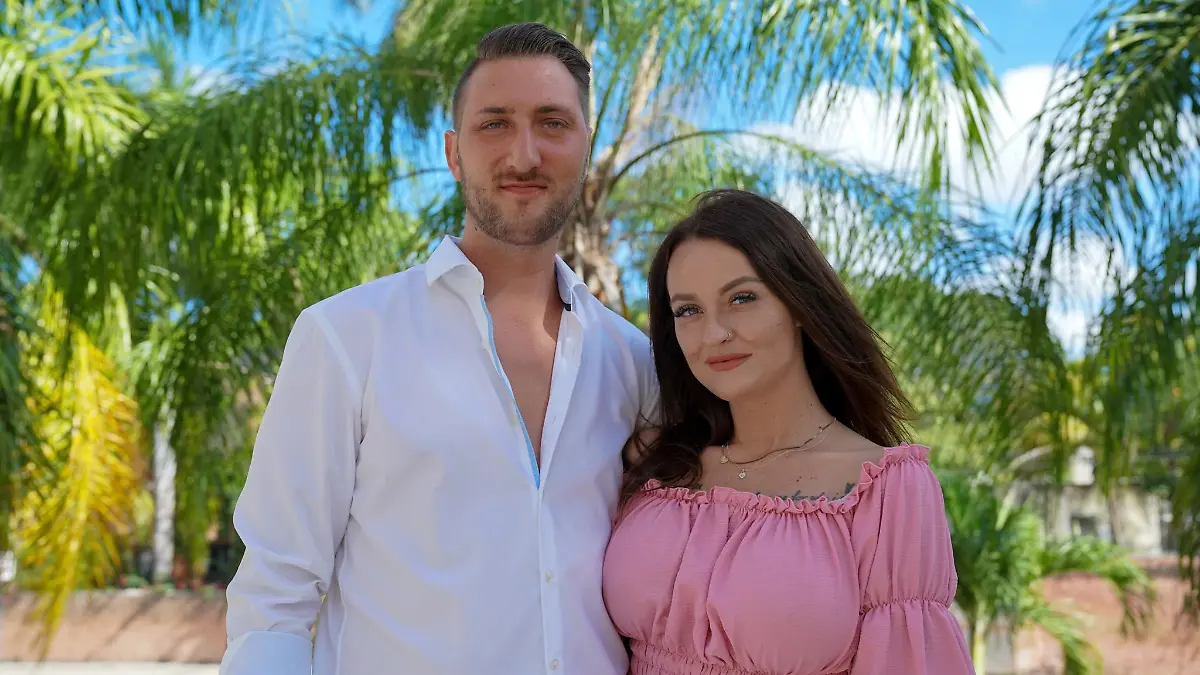 Alex und Gina

Die Verwendung des sendungsbezogenen Materials ist nur mit dem Hinweis und Verlinkung auf RTL+ gestattet.