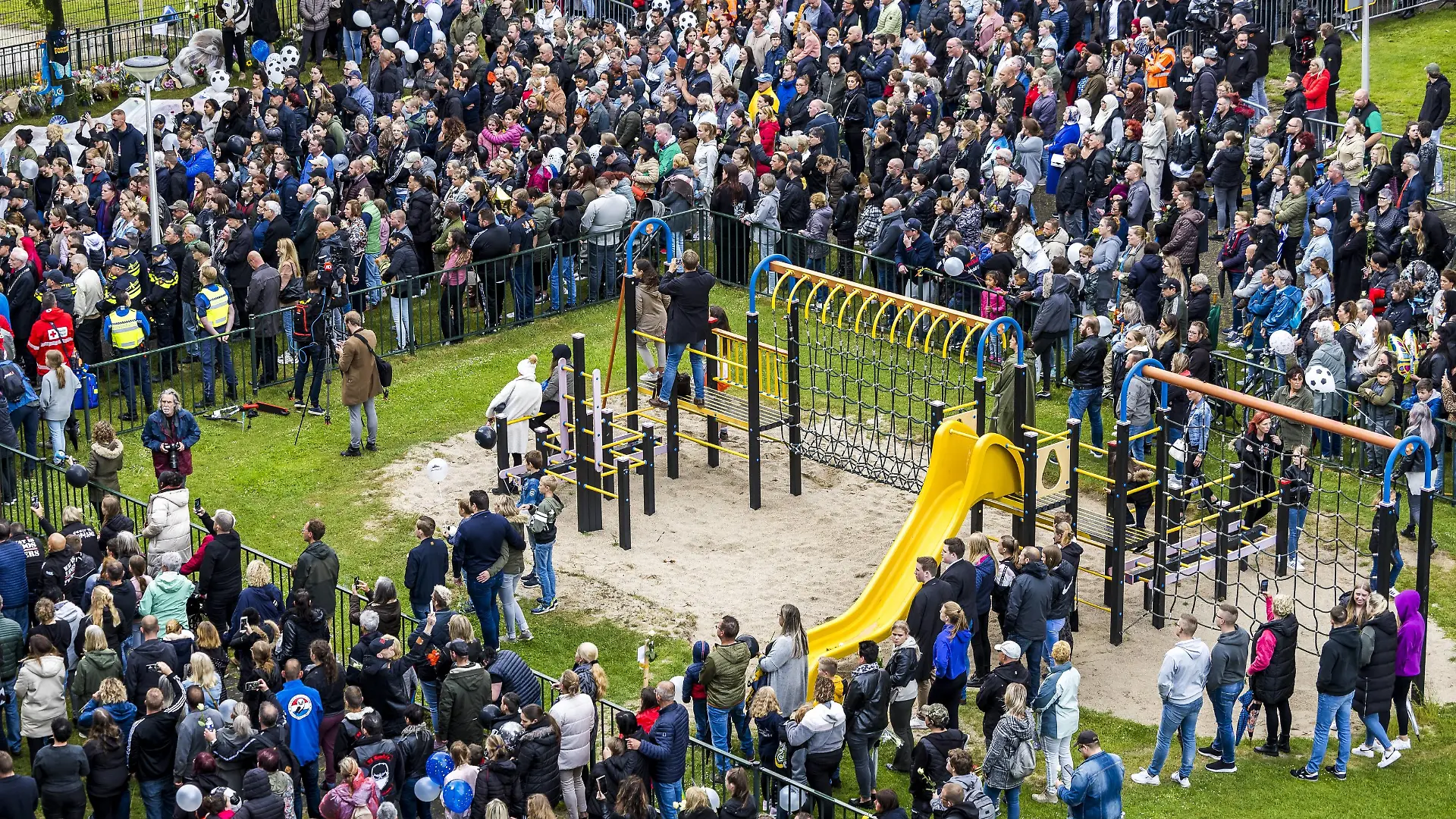  2022-06-08 20:23:18 KERKRADE - XXX prior to a silent march in memory of 9 year old Gino. The boy disappeared from a playground on June 1, and his remains were found a few days later near a house. A 22-year-old suspect has been arrested. ANP MARCEL VAN HOORNKERKRADE - Relatives walk along in a silent march in memory of 9-year-old Gino. The boy disappeared from a playground on June 1, and his remains were found a few days later near a house. A 22-year-old suspect has been arrested. ANP MARCEL VAN HOORNKERKRADE - Participants in a silent march in memory of 9-year-old Gino. The boy disappeared from a playground on June 1, and his remains were found a few days later near a house. A 22-year-old suspect has been arrested. ANP MARCEL VAN HOORN neth PUBLICATIONxINxGERxSUIxAUTxONLY Copyright: xx x450062140x originalFilename: 450062140.jpg