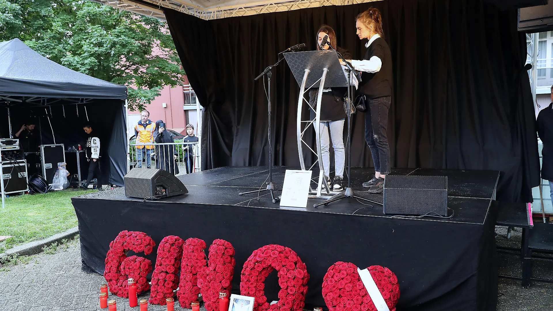 KERKRADE ,08-06-2022, dutchnews, Stille Tocht voor Gino van der Straeten,de zus van Gino, bedankte alle sympathisanten, voor hun steun en voor het helpen zoeken naar Gino