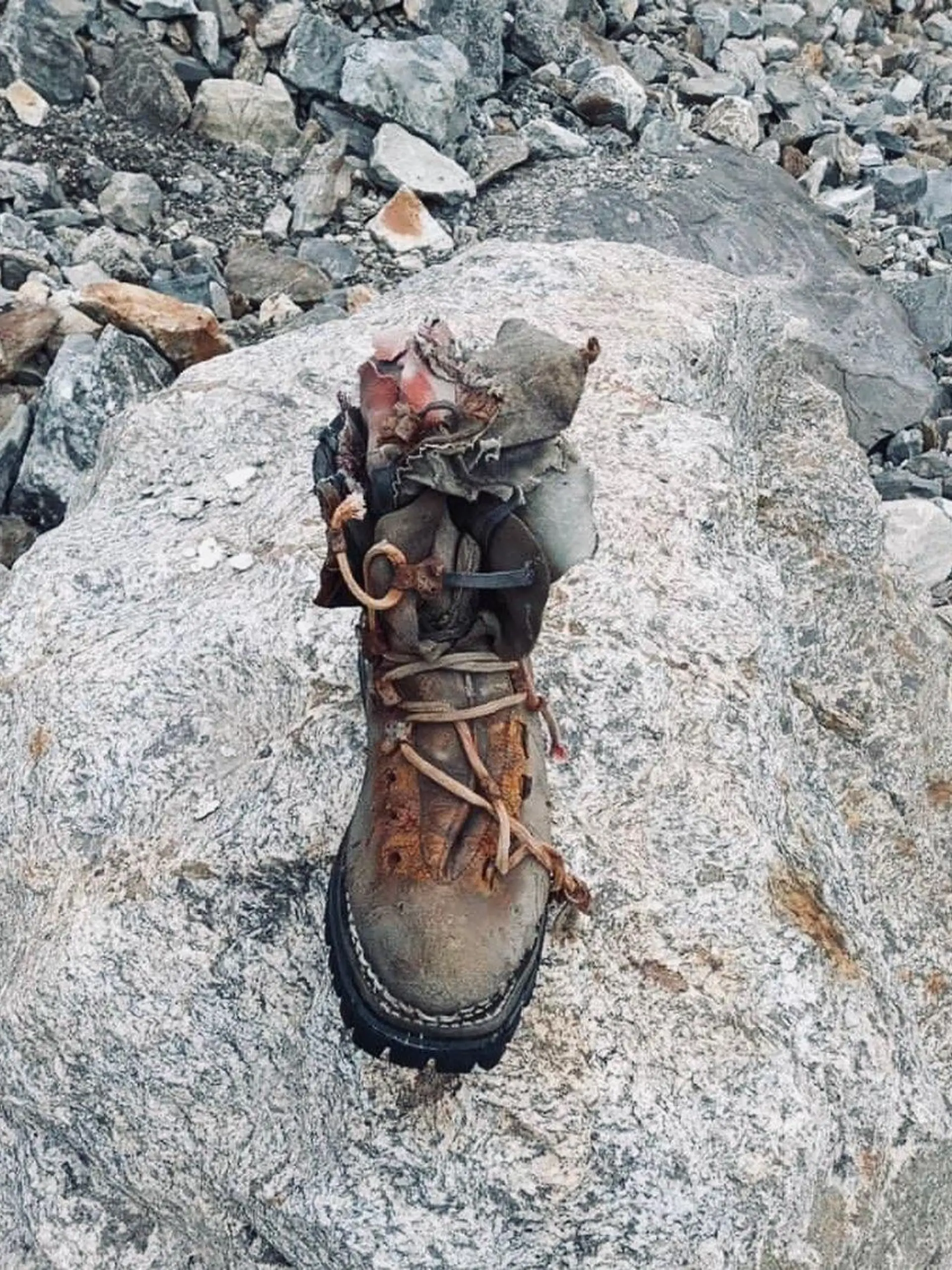Nach 52 Jahren wurde dieser Schuh gefunden.
