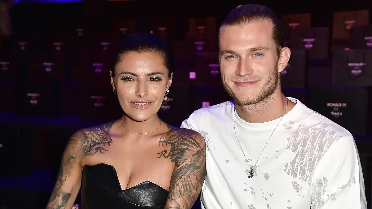 Entertainment Themen der Woche KW26 Entertainment Bilder des Tages Sophia von Thomalla und Loris Karius bei der Ankunft zur Michalsky Style Nite am 3.07.2019 im Rahmen der Mercedes-Benz Fashion Week in Berlin MBFW Fashionweek 2019 Juli in Berlin- Michalsky Style Nite *** Sophia by Thomalla and Loris Karius arriving at the Michalsky Style Nite on 3 07 2019 as part of the Mercedes Benz Fashion Week in Berlin MBFW Fashionweek 2019 July in Berlin Michalsky Style Nite PUBLICATIONxINxGERxSUIxAUTxONLY