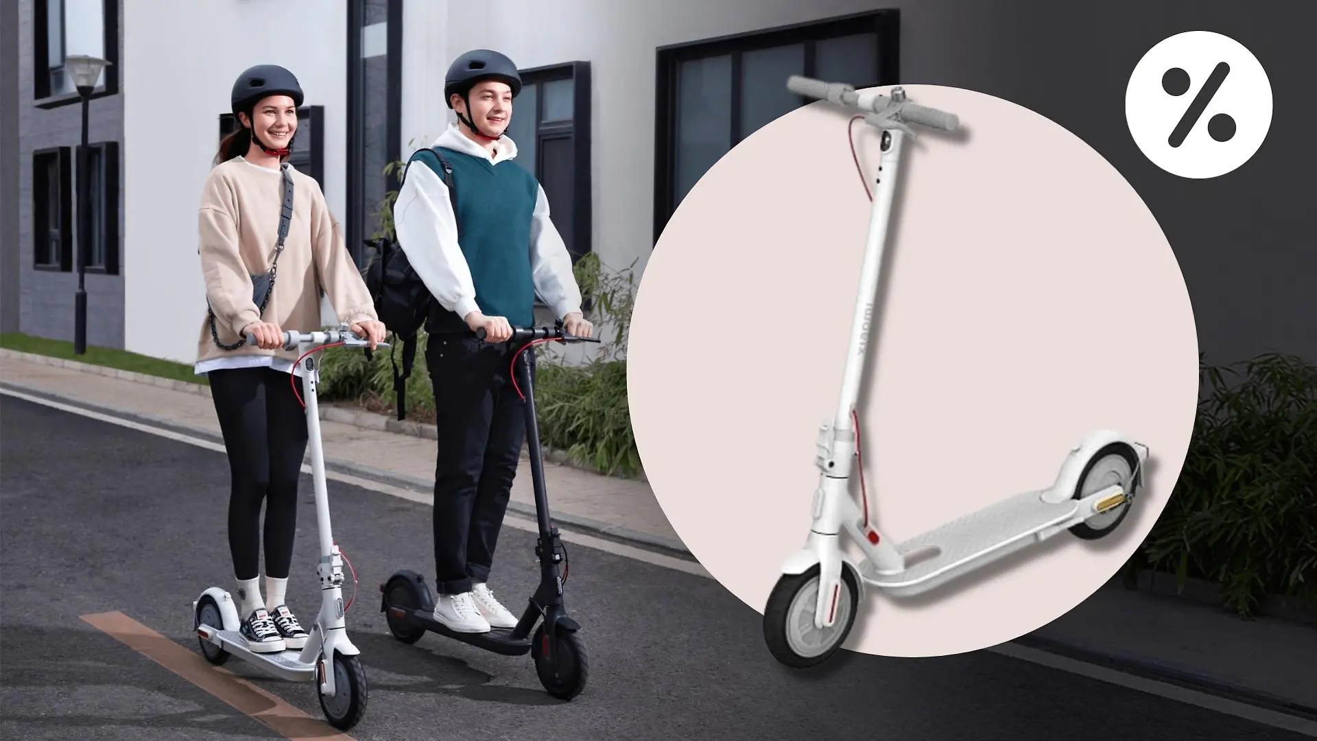 Der E-Scooter Lite 3 von Xiaomi besitzt eine Straßenzulassung und kann bis zu 20 km/h schnell fahren. Aktuell ist das weiße Modell besonders günstig.