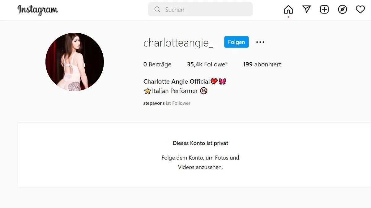 Femizid Italien: der getöteten Pornodarstellerin folgen 35.000 Menschen.
