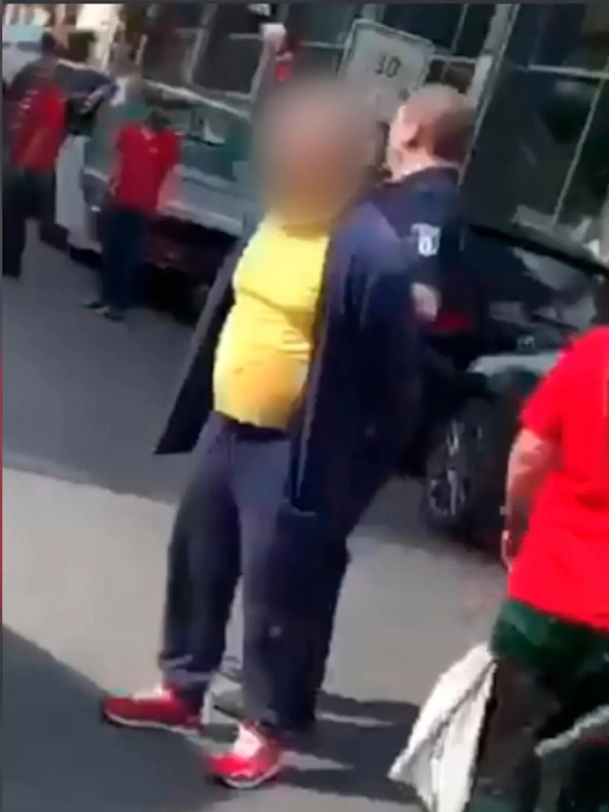 Dieser Mann soll laut der Berliner Polizei den silbergrauen Clio in eine Menschenmenge gelenkt haben.