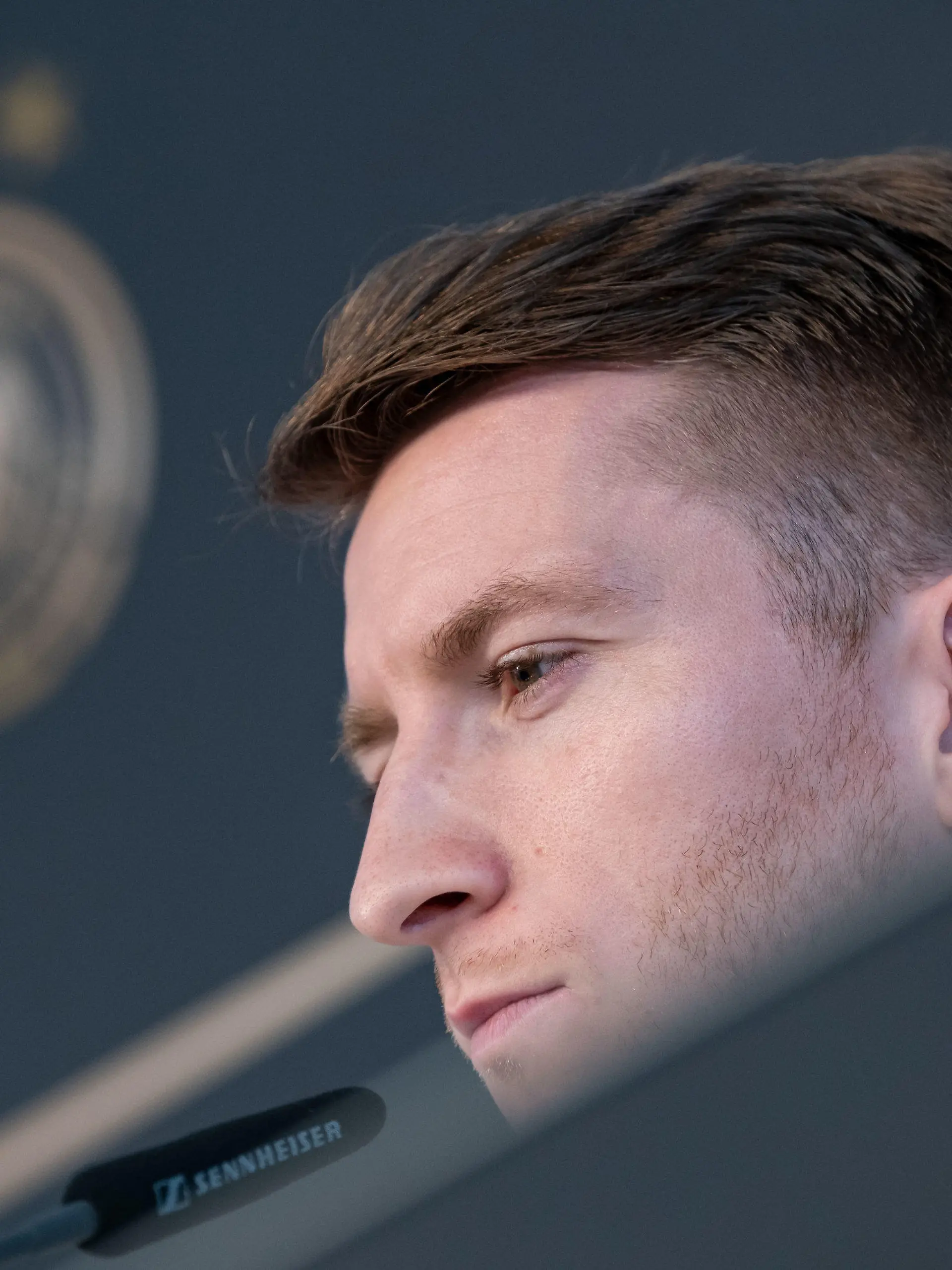 ARCHIV - 22.03.2019, Niedersachsen, Wolfsburg: Fußball: Nationalmannschaft, Pressekonferenz vor dem EM-Qualifikationsspiel gegen die Niederlande. Deutschlands Marco Reus spricht zu Journalisten. (zu dpa «Dortmunds Kapitän Reus verzichtet auf Teilnahme an Fußball-EM») Foto: Peter Steffen/dpa +++ dpa-Bildfunk +++