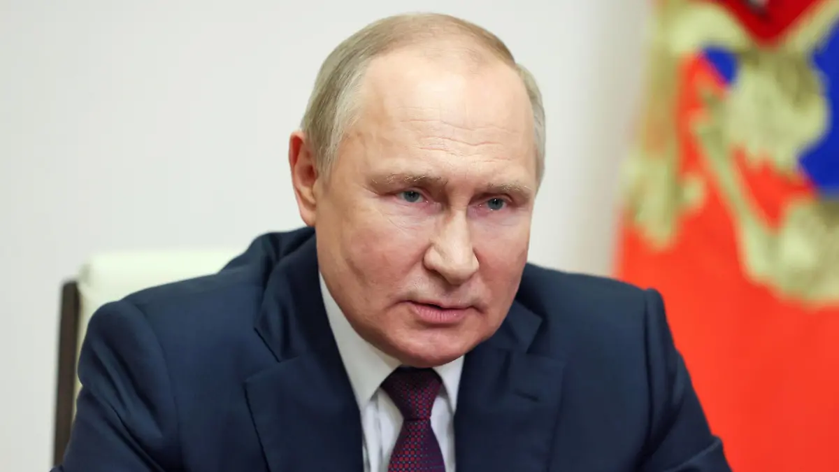 Russia Putin 8205863 01.06.2022 Russian President Vladimir Putin delivers an address to the participants of the Bolshaya Peremena All-Russian contest for school students via teleconference call at Novo-Ogaryovo state residence, outside Moscow, Russia. Mikhail Metzel / Sputnik Novo-Ogaryovo Moscow region Russia PUBLICATIONxINxGERxSUIxAUTxONLY Copyright: xMikhailxMetzelx