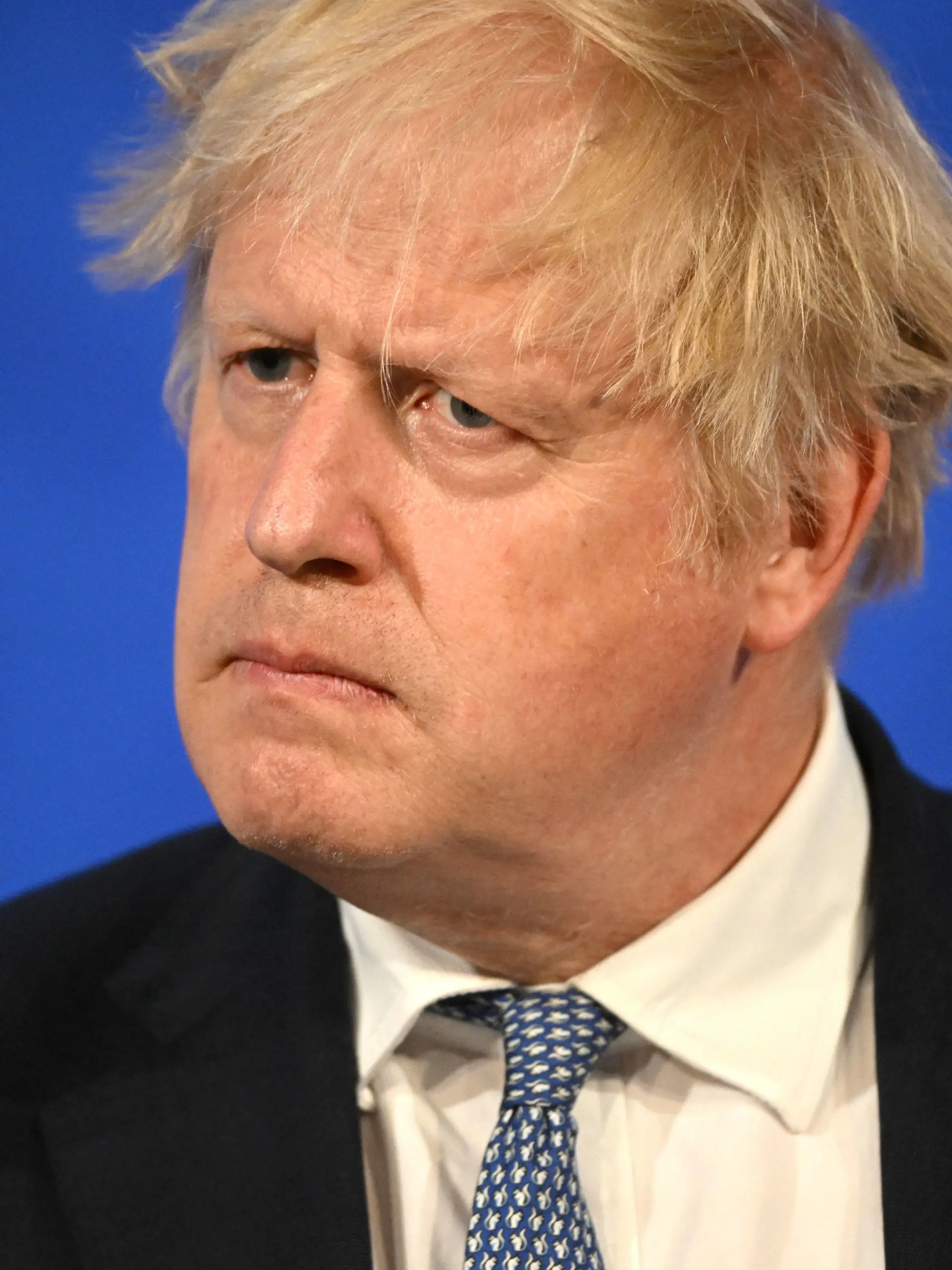 ARCHIV - 25.05.2022, Großbritannien, London: Boris Johnson, Premierminister von Großbritannien, spricht während einer Pressekonferenz in der Downing Street. (zu dpa ««Partygate»-Misstrauensvotum gegen Johnson wohl in Reichweite») Foto: Leon Neal/PA Wire/dpa +++ dpa-Bildfunk +++