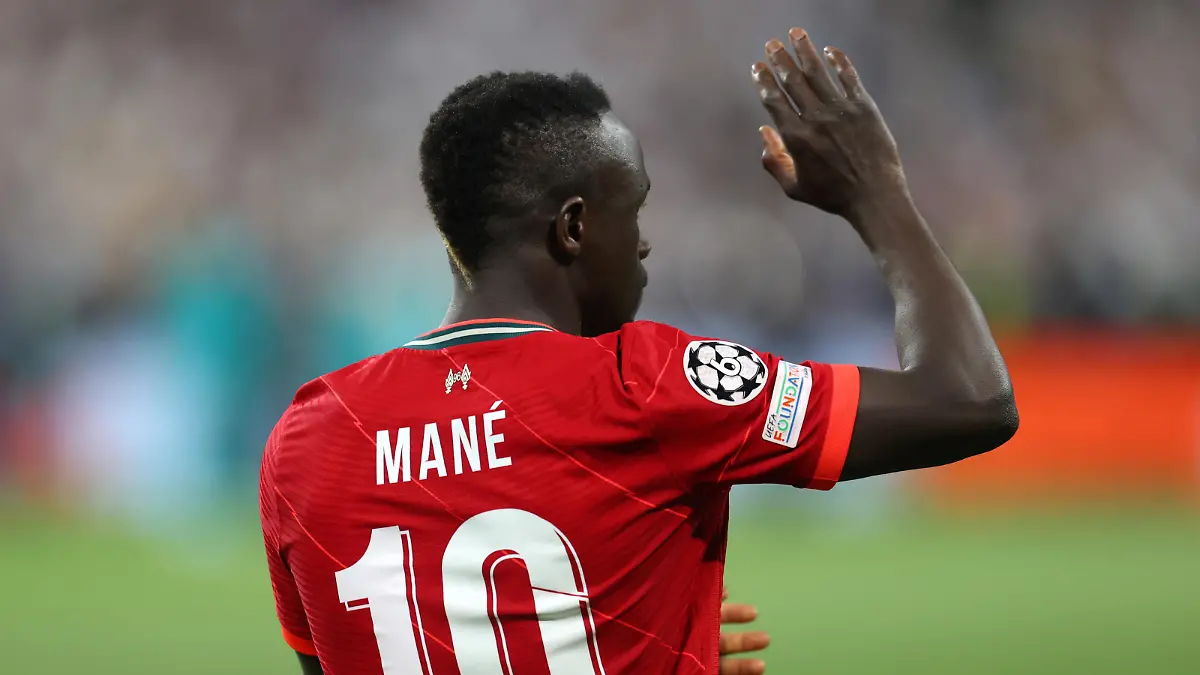 PARIS, FRANCE - MAY 28: The back of Sadio Mane of Liverpool as he waves following during the UEFA Champions League final match between Liverpool FC and Real Madrid at Stade de France on May 28, 2022 in Paris, France. (Photo by Catherine Ivill/Getty Images)