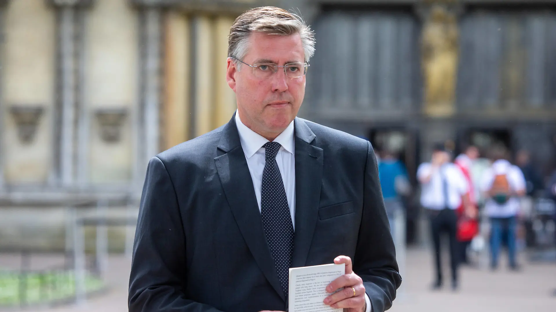 May 9, 2022, London, England, United Kingdom: Chairman of 1922 Committee Sir GRAHAM BRADY is seen leaving thanksgiving service for late government minister James Brokenshire. London United Kingdom - ZUMAs262 20220509_zip_s262_200 Copyright: xTayfunxSalcix
