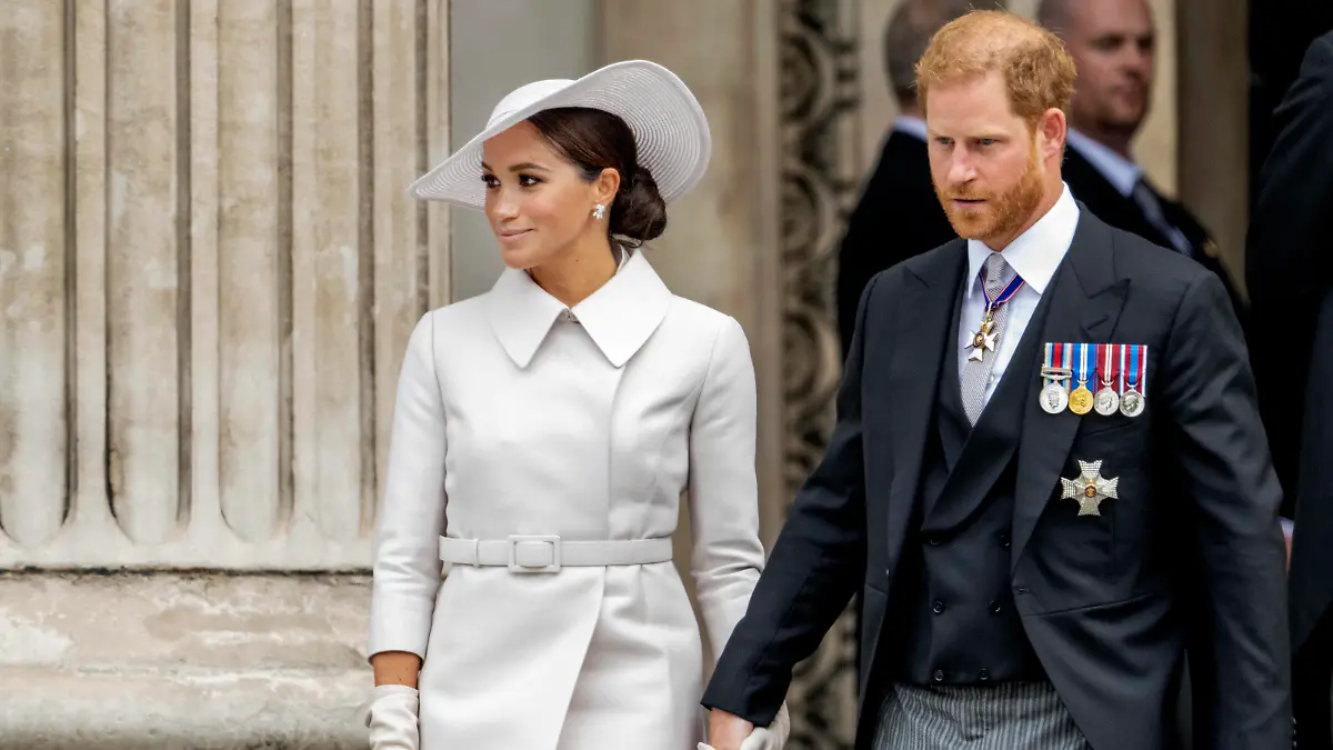  03-06-2022 England Prince Harry, Duke of Sussex and Meghan Markle, Duchess of Sussex leaving the national service of thanksgiving for the Queen her reign as part of her platinum jubilee celebrations at Saint Paul cathedral in London.  PUBLICATIONxINxGERxSUIxAUTxONLY Copyright: xPPEx