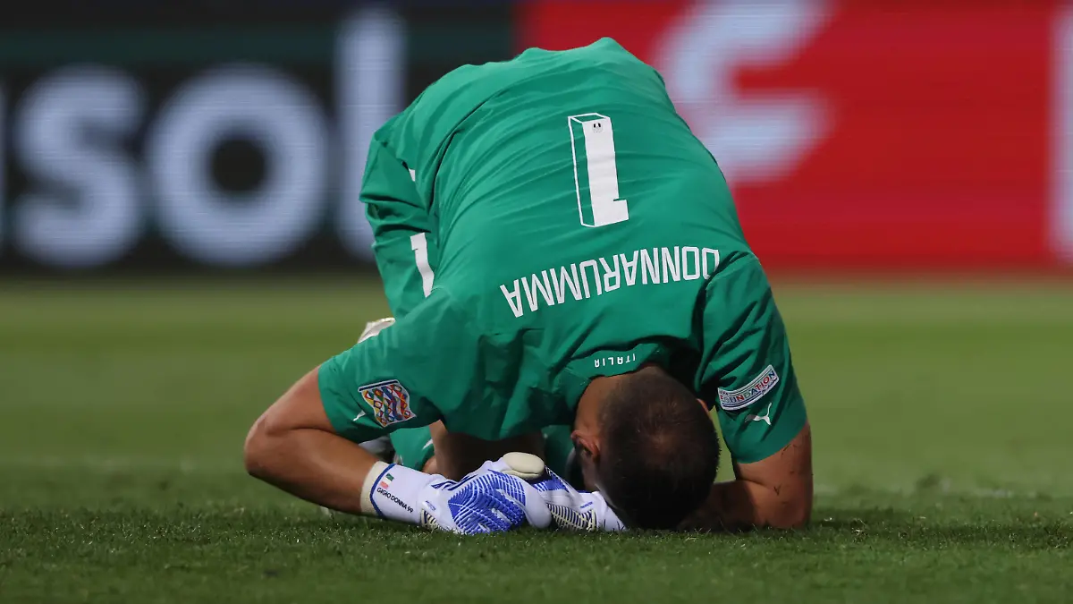  Bologna, Italy, 4th June 2022. Gianluigi Donnarumma of Italy lays injured after hurting his wrist during the UEFA Nations League match at Stadio Renato Dall Ara, Bologna. Picture credit should read: Jonathan Moscrop / Sportimage PUBLICATIONxNOTxINxUK SPI-1724-0019