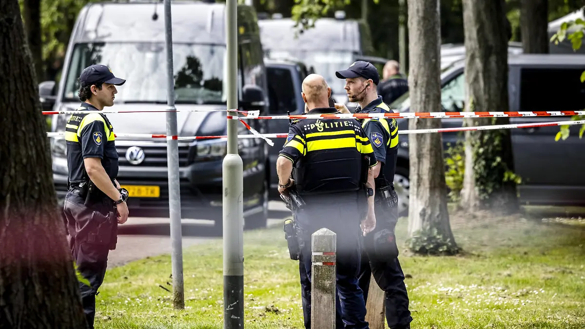2022-06-04 11:54:21 GELEEN - The police are investigating the discovery of a body in a house in Geleen. The police arrested a suspicious man on Friday night in the case surrounding the disappearance of 9-year-old Gino. The police suspect that the man is involved in the disappearance and take seriously into account that the body found belongs to the missing Gino. ANP ROB ENGELAAR netherlands out - belgium out *** 2022 06 04 11 54 21 GELEEN The police are investigating the discovery of a body in a house in Geleen The police arrested a suspicious man on Friday night in the case surrounding the disappearance of 9 year old Gino The police suspect that the man is involved in the disappearance and take seriously into account that the body found be PUBLICATIONxINxGERxSUIxAUTxONLY Copyright: xx x449787794x originalFilename: 449787794.jpg