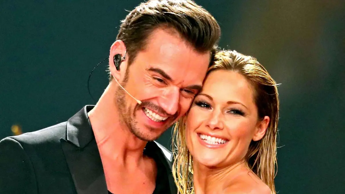 ARD: Schlagerchampions - Das große Fest der Besten . Fernsehmoderator Florian Silbereisen und Sängerin Helene Fischer während der ARD Fernsehshow Schlagerchampions - Das große Fest der Besten am 13.01.2018 im Velodrom Berlin. *** ARD Schlager champions the great feast of the best TV host Florian Silbereisen and singer Helene Fischer during the ARD TV show of hit champions the big Festival of the best of the 13 01 2018 at the Velodrom Berlin  