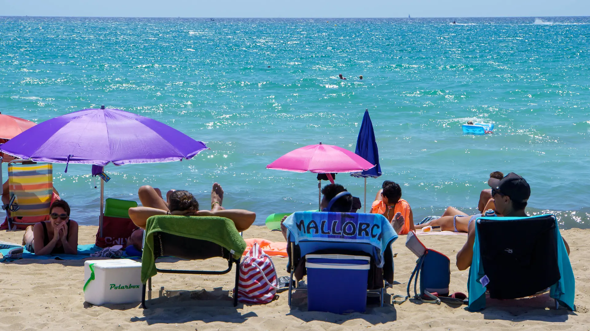 Playa de Palma auf Mallorca im zweiten Jahr der Corona-Pandemie Hochsaison Sommer 2021 -Playa de Palma auf Mallorca im zweiten Jahr der Corona-Pandemie Hochsaison Sommer 2021 -, Mallorca Balearische Inseln Spanien Playa de Palma *** Playa de Palma in Mallorca in the second year of Corona pandemic high season summer 2021 Playa de Palma in Mallorca in the second year of Corona pandemic high season summer 2021 , Mallorca Balearic Islands Spain Playa de Palma