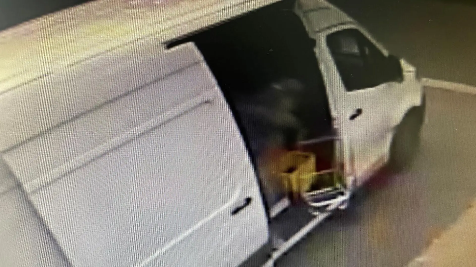 Goldbaren aus Transporter geklaut