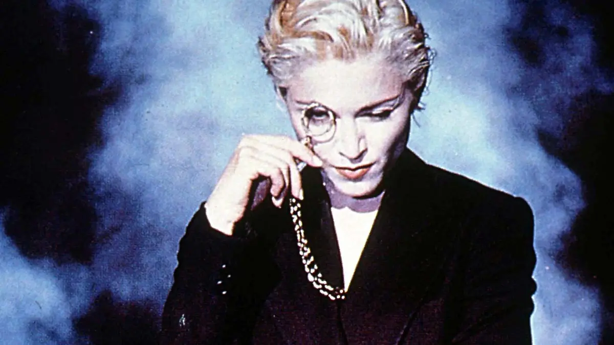 Madonna "Vogue"