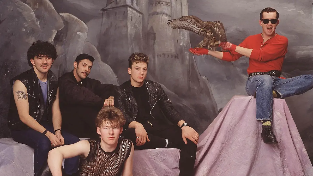 Frankie Goes to Hollywood ( 03 / 84 ) ** Special fees ** ** U.S. $300 Minimum ** Credit all uses