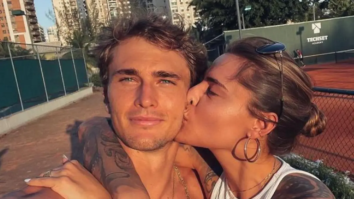 Alexander Zverev und Sophia Thomalla turteln in Rio.