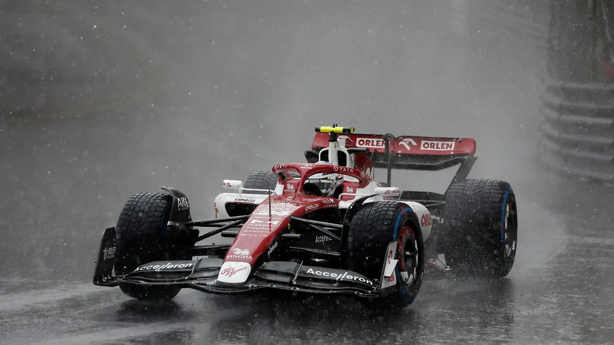 Formula One F1 - Monaco Grand Prix - Circuit de Monaco, Monte Carlo, Monaco - May 29, 2022 Alfa Romeo's Guanyu Zhou during the formation lap REUTERS/Benoit Tessier
