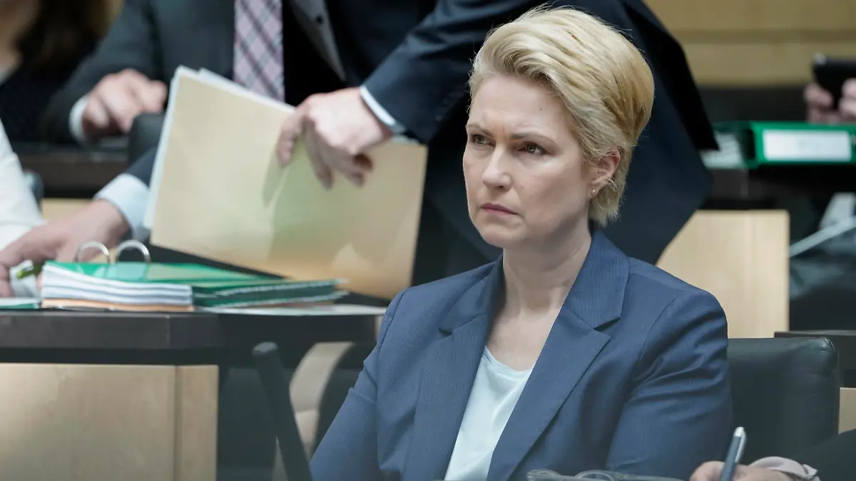 1021. Bundesratsitzung in Berlin Aktuell, 20.05.2022, Berlin, Ministerpraesidentin Manuela Schwesig SPD von Mecklenburg-Vorpommern im Plenarsaal bei ihrer Rede bei der 1021.Sitzung im Bundesrat in Berlin Berlin Berlin Deutschland *** 1021 Bundesrat session in Berlin Current, 20 05 2022, Berlin, State President Manuela Schwesig SPD of Mecklenburg Vorpommern in the plenary hall during her speech at the 1021 session in the Bundesrat in Berlin Berlin Germany