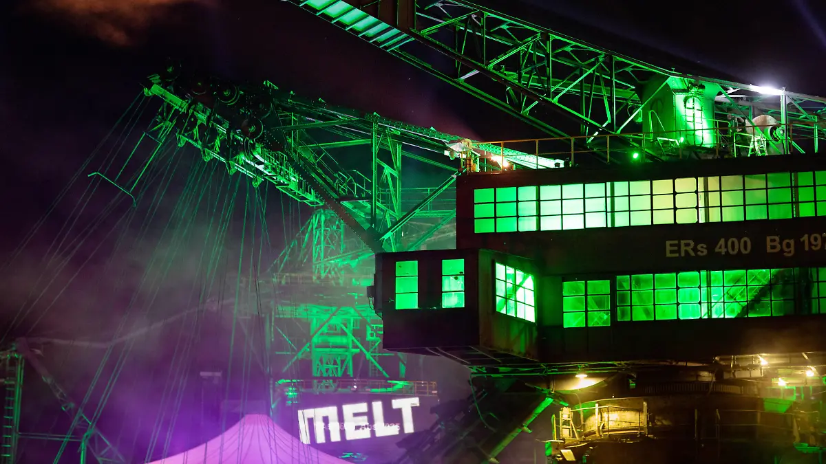 Melt Festival 2022 Festivalgelande Symbolbild,Symbolfoto waehrend des Melt Festivals - Tag 1 - auf der Halbinsel Ferropolis Stadt aus Eisen am 9. June 2022 bei Graefenhainichen , Sachsen Anhalt, Germany *** Melt Festival 2022 festival land symbol picture,symbol photo during the Melt Festival day 1 on the peninsula Ferropolis city of iron on 9 June 2022 near Graefenhainichen , Saxony Anhalt, Germany