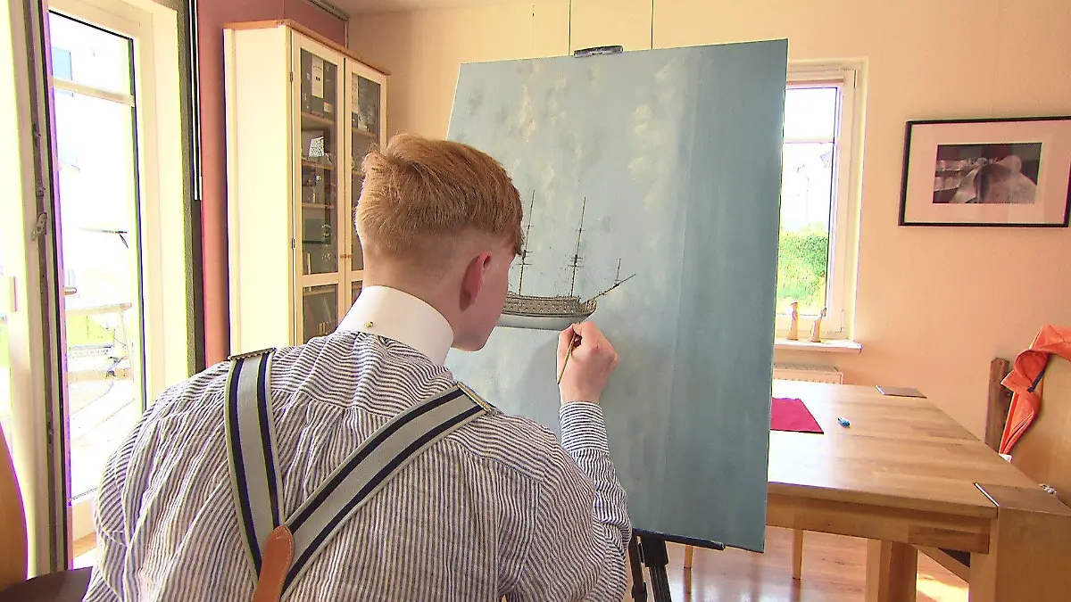 Auch mit seiner Kunst thematisiert der 18-Jährige historische Motive vergangener Tage.