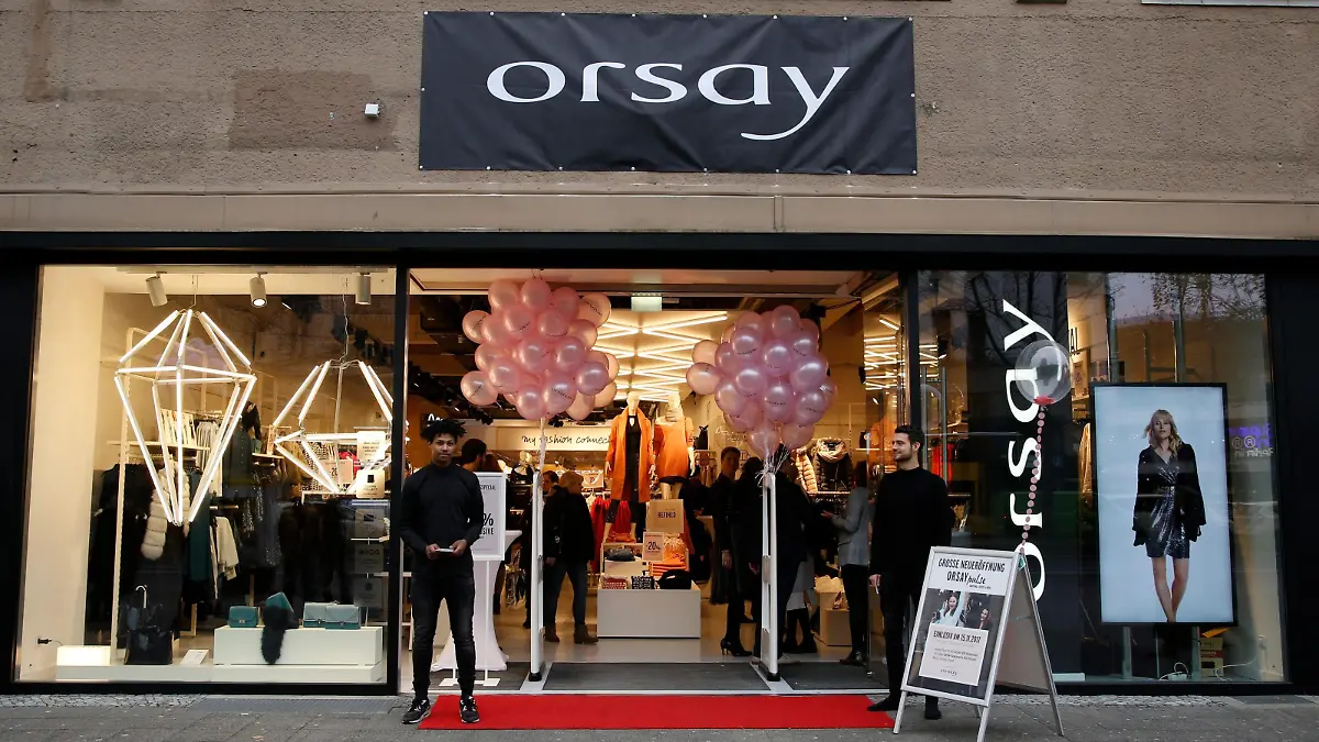 AtmosphÃ_re bei der NeuerÃ¶ffnung des ORSAY pulse Stores am KurfÃ_rstendamm 229 in Berlin.