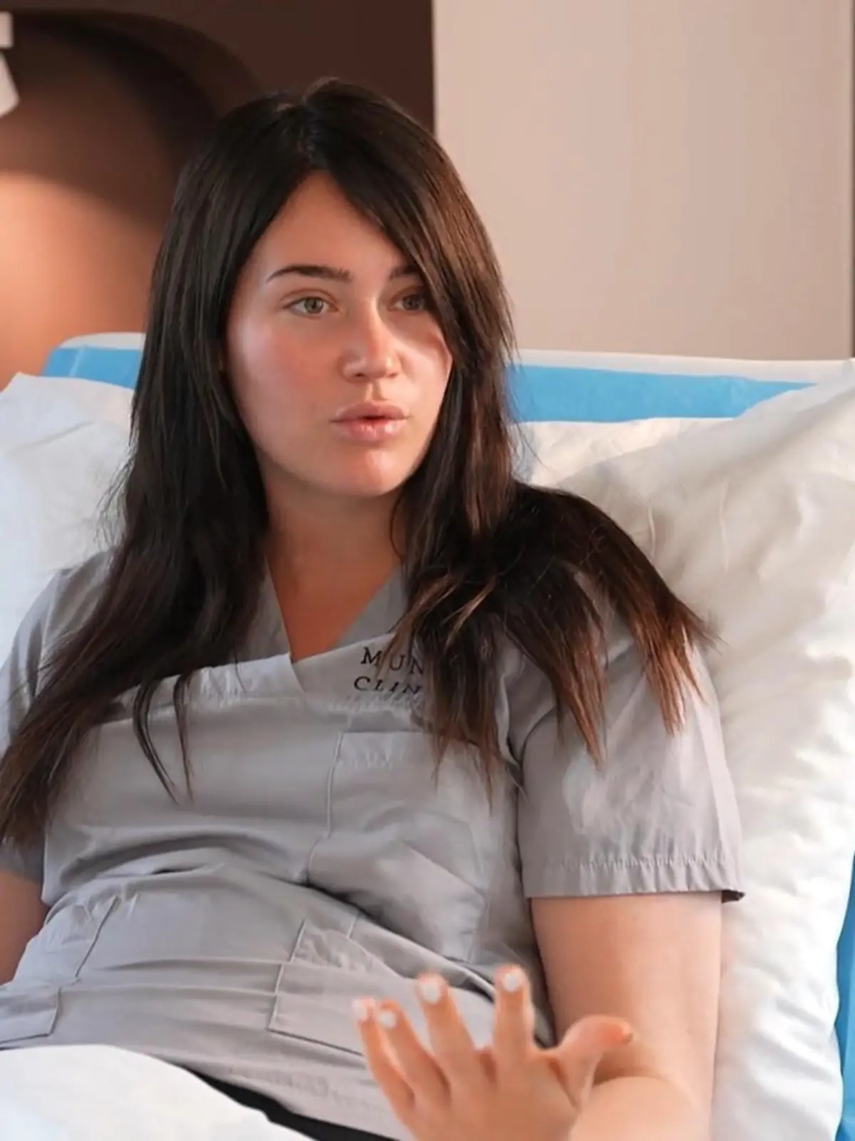 Gloria Sophie Burkandt im Krankenhaus.