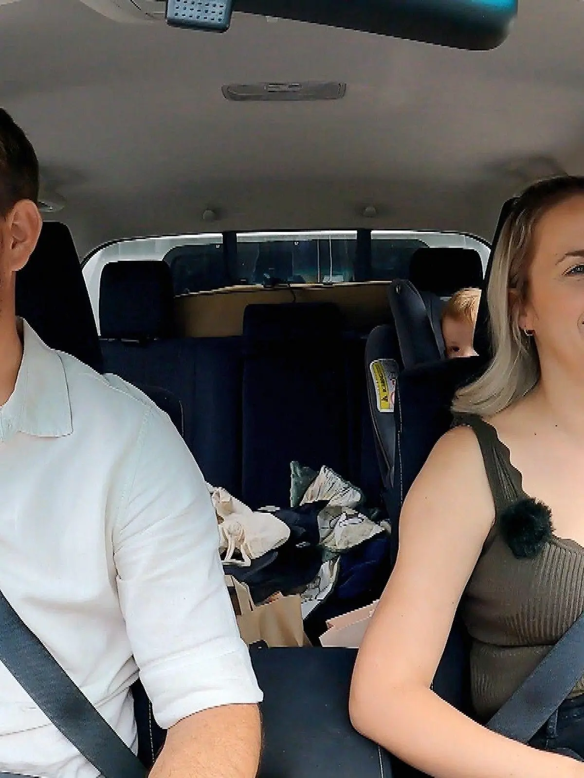 Regelmässig fahren Anna und Gerald zwei Stunden nach Windhuk, damit Leon in den Kinderarten gehen kann.

+++ Die Verwendung des sendungsbezogenen Materials ist nur mit dem Hinweis und Verlinkung auf RTL+ gestattet. +++