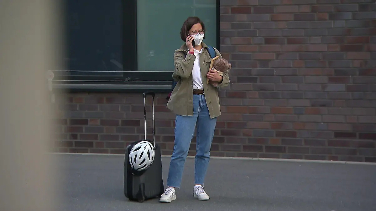 Darya Karpitskaya vom Verein "kinderherzen" koordinierte die Reise von Matvii und seiner Mutter nach Deutschland.