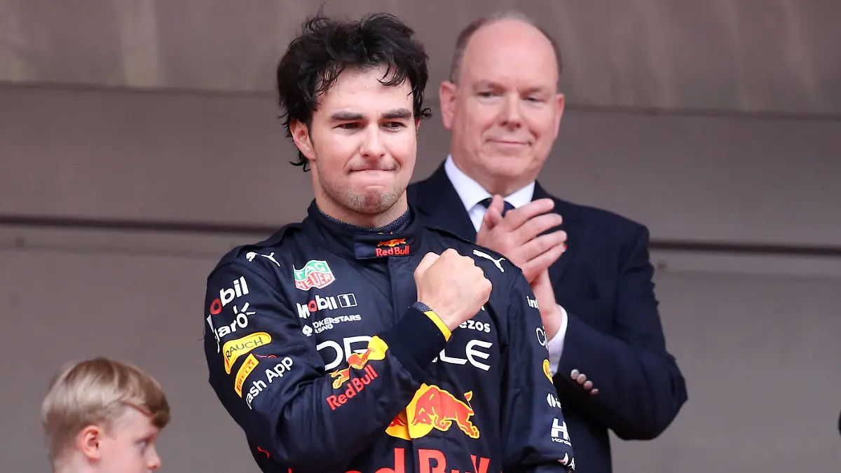 Formula 1 - Monaco Grand Prix 2022 Sergio Perez of Red Bull Racing celebrates on the podium after the Formula 1 Monaco Grand Prix 2022 at Circuit de Monaco on May 29, 2022 in Monte-Carlo, Monaco. Monte Carlo Circuit de Monaco Monaco Copyright: xMarcoxCanonierox