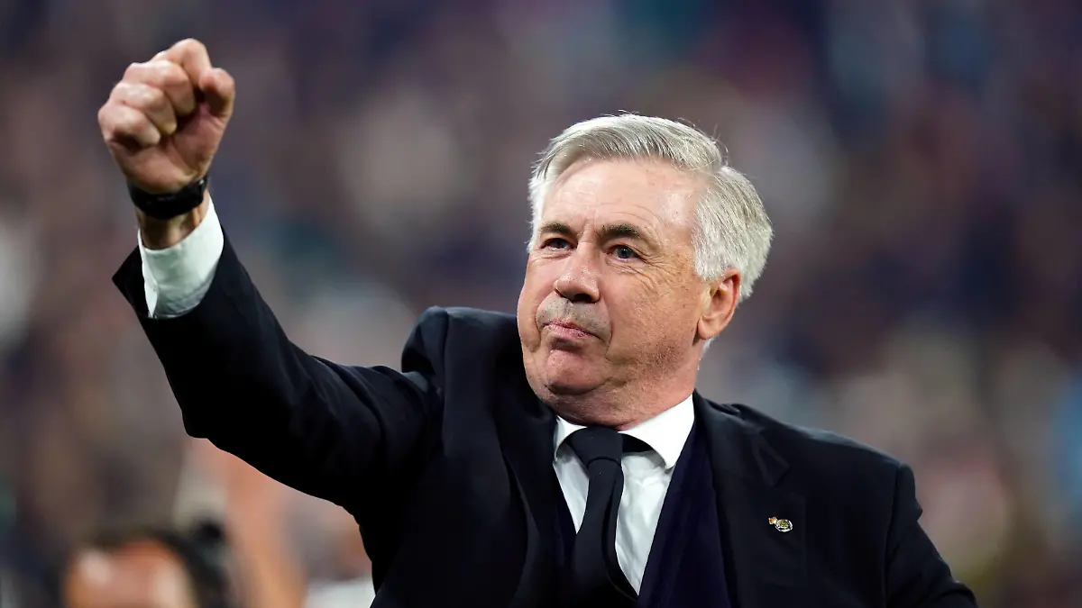 Liverpool v Real Madrid - UEFA Champions League - Final - Stade de France Real Madrid manager Carlo Ancelotti celebrates winning the UEFA Champions League Final at the Stade de France, Paris. Picture date: Saturday May 28, 2022. Use subject to restrictions. Editorial use only, no commercial use without prior consent from rights holder. PUBLICATIONxNOTxINxUKxIRL Copyright: xAdamxDavyx 67174698